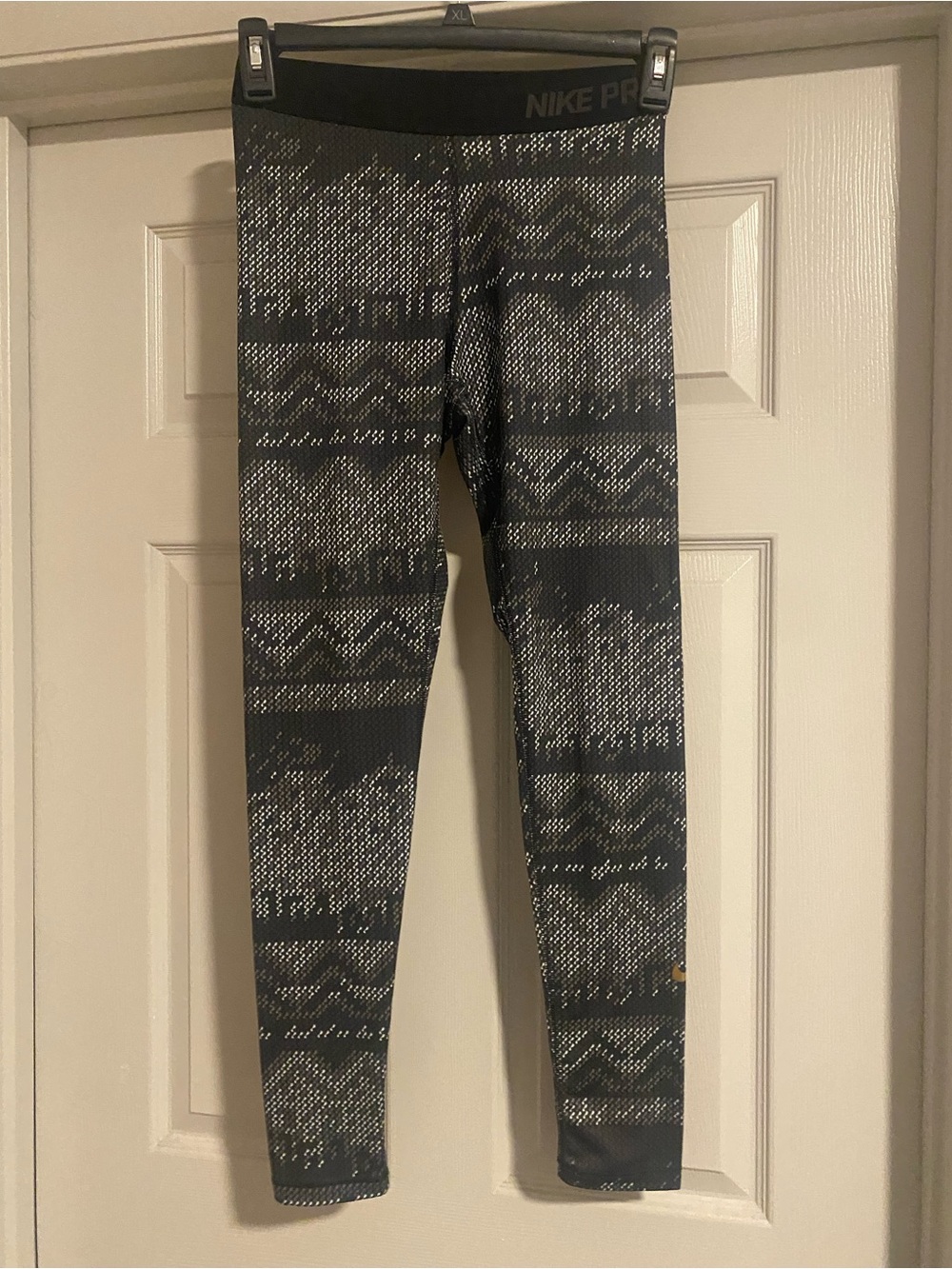 Nike Gray and Black Patterned Pro Leggings